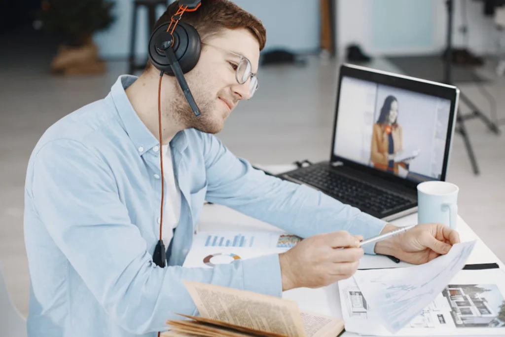 Eeza Hasan - Consultant